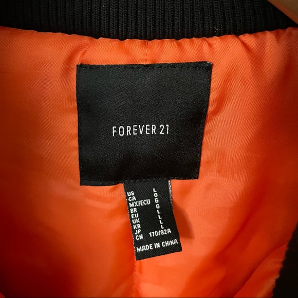 Bomber jacket with big orange collar detail - Picture 11 of 11